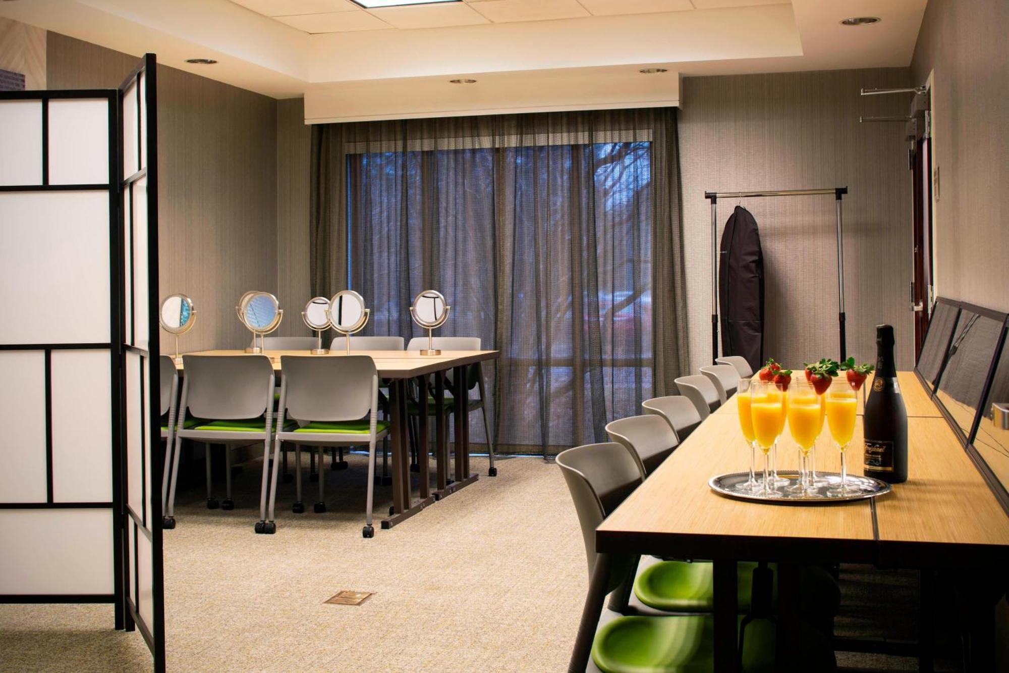 Springhill Suites Chicago Линкольншир Экстерьер фото